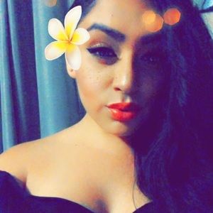 Meet your Posher, Gloria